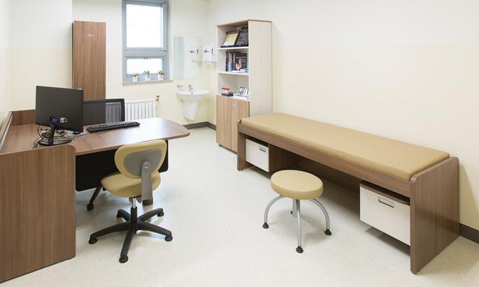 医院诊疗室办公桌椅